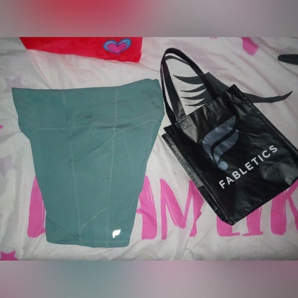 Fabletics Workout shorts - image 8